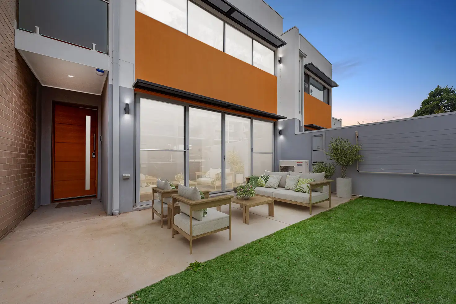 Main view of Homely townhouse listing, 2/5 David Street, O'connor ACT 2602