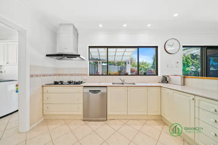 Seventh view of Homely house listing, 5 Solly Court, Bull Creek WA 6149