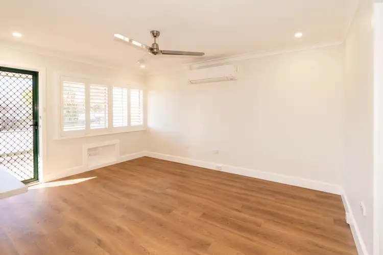 Third view of Homely unit listing, 4/108 The Esplanade, Wagga Wagga NSW 2650