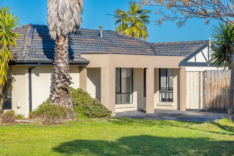 43 Greenhills Drive, Kurunjang VIC 3337