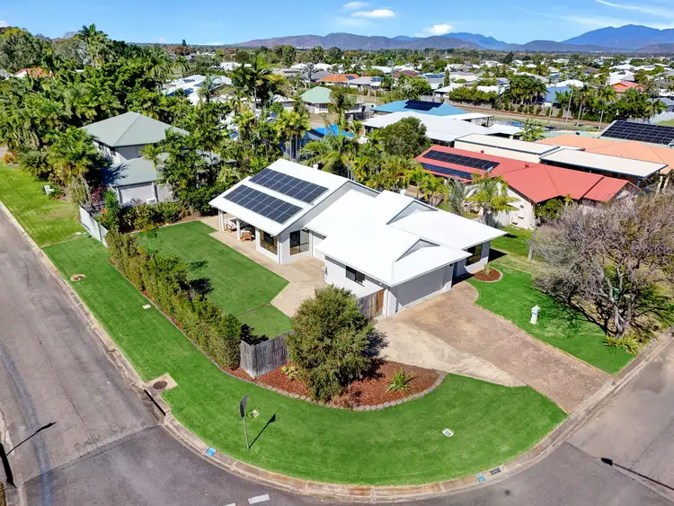 6 Waterford Grove