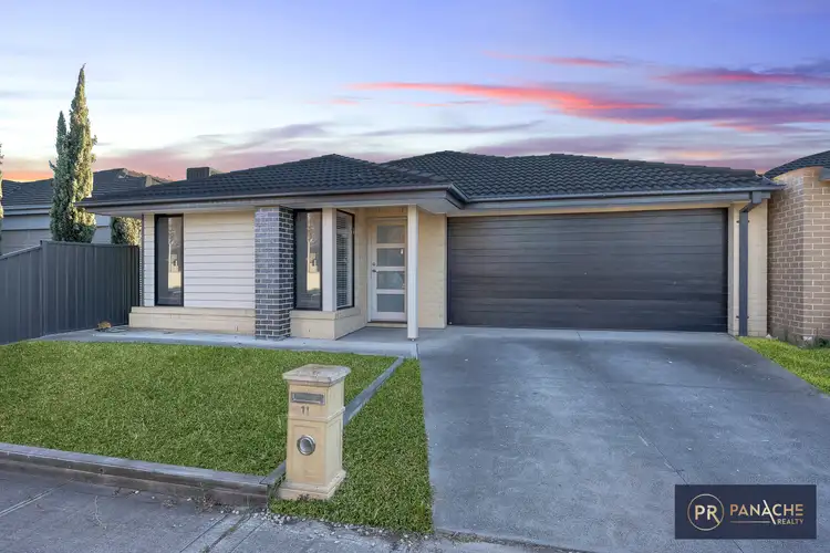 11 Barnsley Street, Truganina VIC 3029