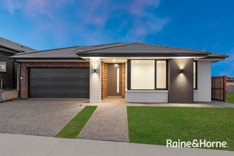 15 Fountain Road, Pakenham VIC 3810