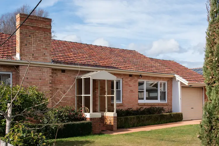 11 Helen Street