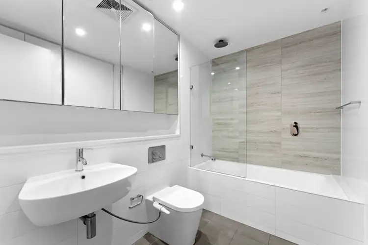 Fourth view of Homely apartment listing, 1007/2 Muller Lane, Mascot NSW 2020