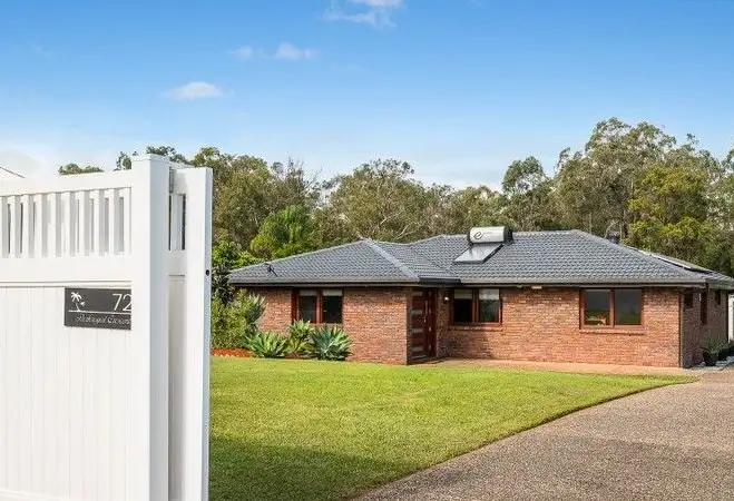 72 Parkroyal Crescent, Regents Park QLD 4118
