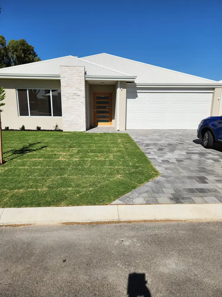 1 Albuera Street, Madora Bay WA 6210