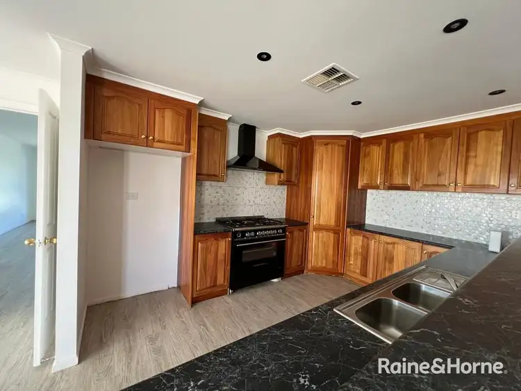 Seventh view of Homely house listing, 5 Maireana Circuit, Roxby Downs SA 5725