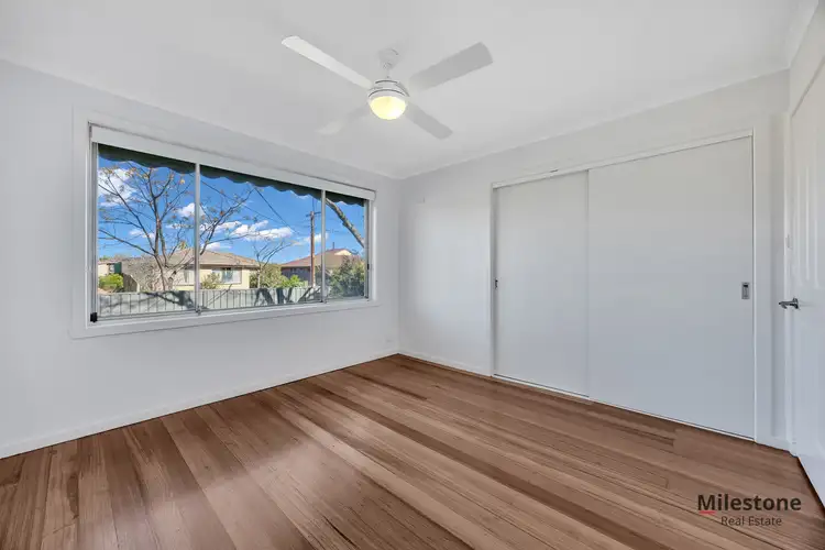 16 Tanglewood Street, Kings Park VIC 3021