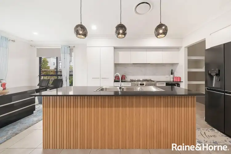2 Hungerford Street, Catherine Field NSW 2557