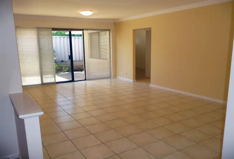 Fourth view of Homely house listing, 2/37 Parsons Way, Innaloo WA 6018