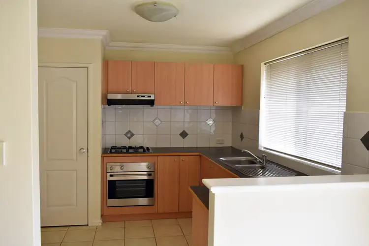 Fifth view of Homely house listing, 2/37 Parsons Way, Innaloo WA 6018