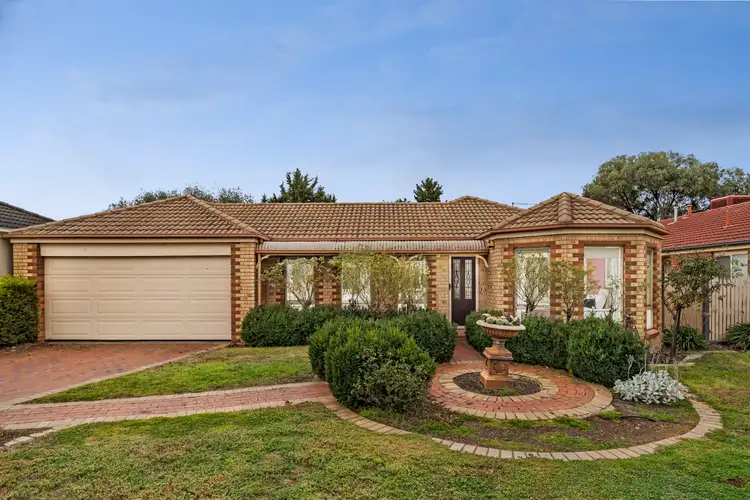 6 Westlake Drive, Melton West VIC 3337