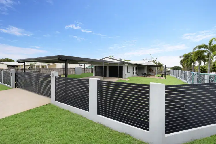 8 Bedrock Court, Mount Louisa QLD 4814