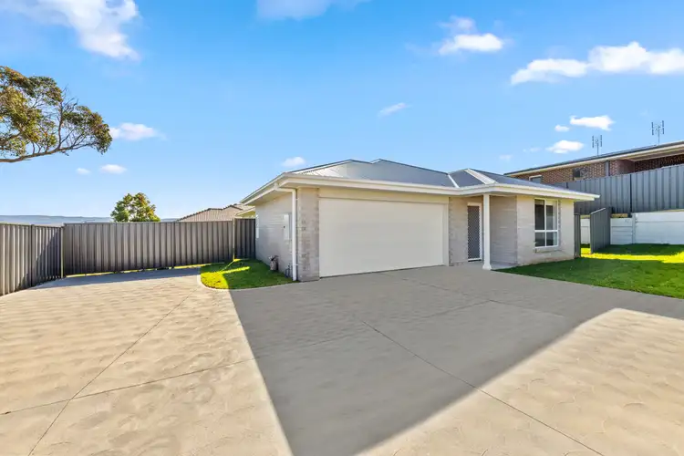 12 Kirra Road, Morisset NSW 2264