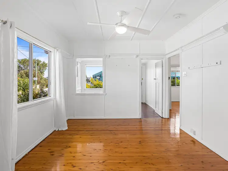 8 Lascelles Street, Brighton QLD 4017