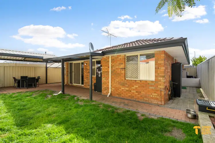 25 Kangaroo Entrance, Stratton WA 6056
