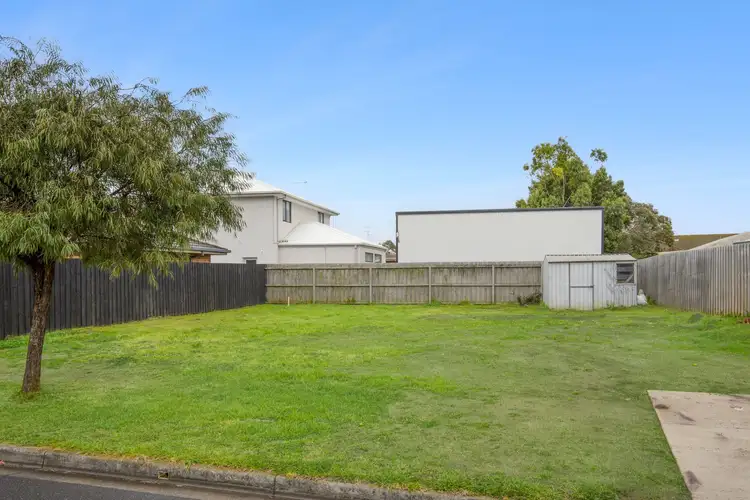 1B Warrawee Road, Leopold VIC 3224