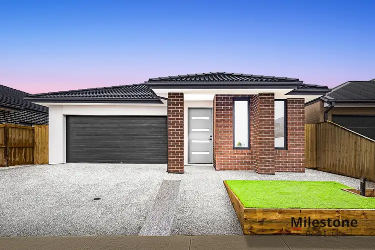 13 Lucania Crescent
