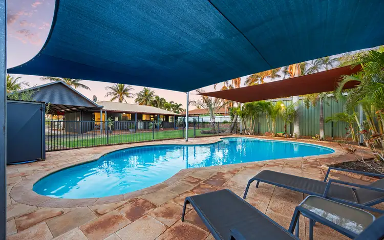 12 Hannan Crescent