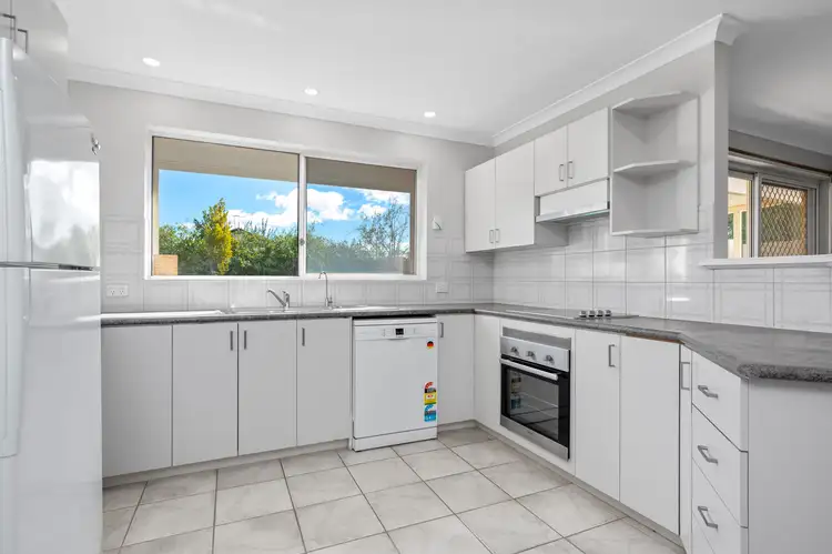 Sixth view of Homely house listing, 6a Carlyle Court, Boulder WA 6432