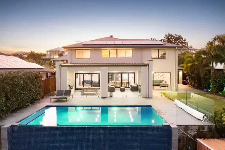 12 Woodview Court, Maudsland QLD 4210