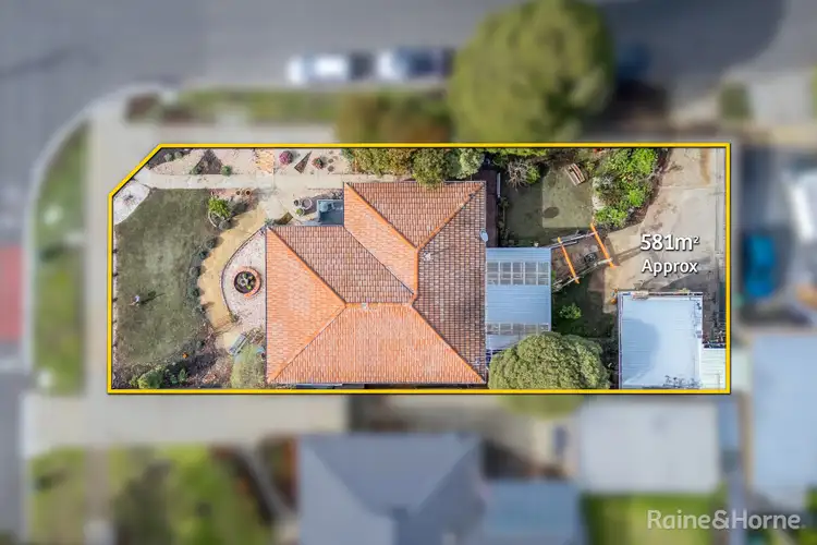 Second view of Homely house listing, 19 Heysen Drive, Sunbury VIC 3429