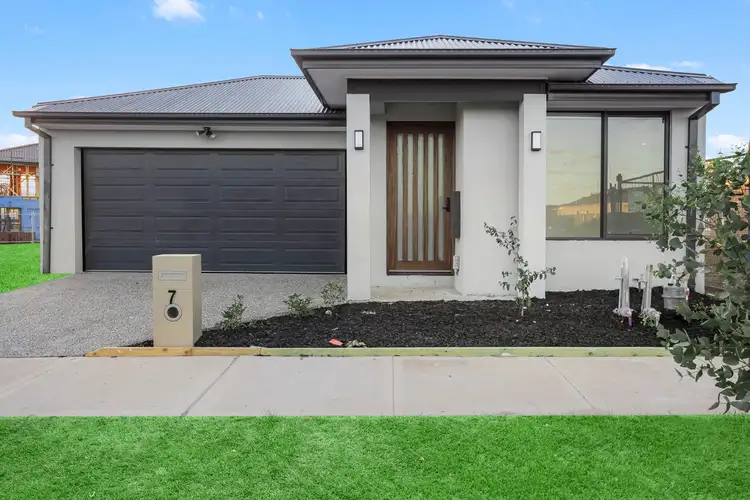 7 Ardisia Way, Manor Lakes VIC 3024