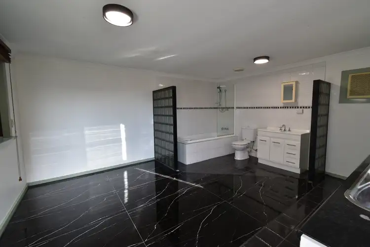 5A Ivers Court, Langford WA 6147