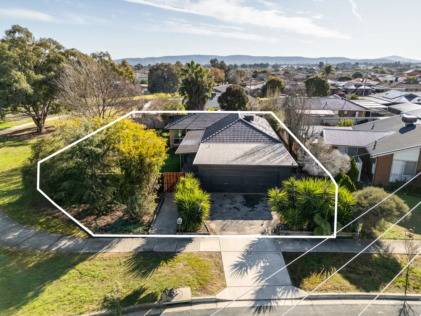 Main view of Homely house listing, 14 Sapphire Circuit, West Wodonga VIC 3690