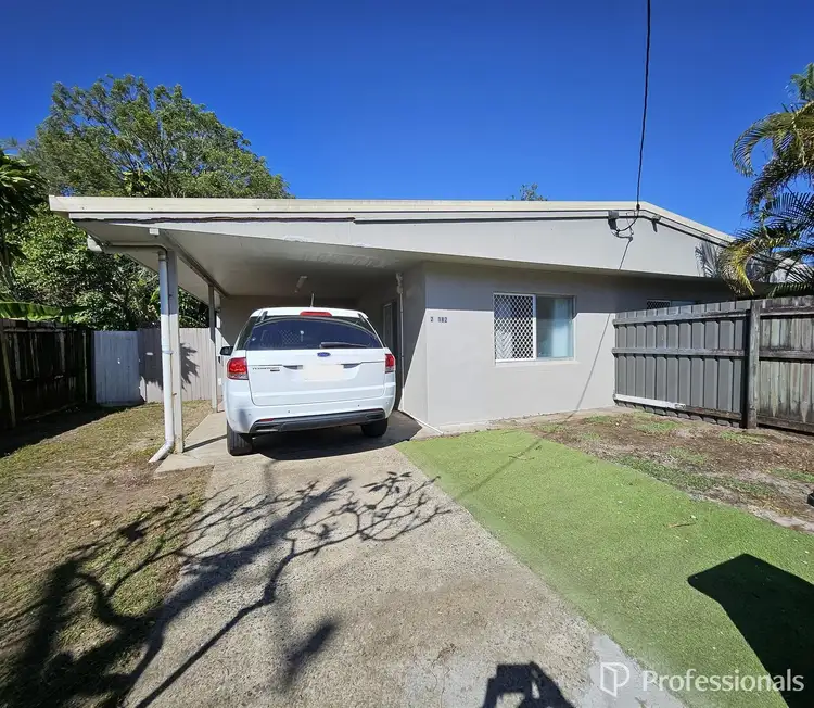 2/182 Pease Street, Manoora QLD 4870