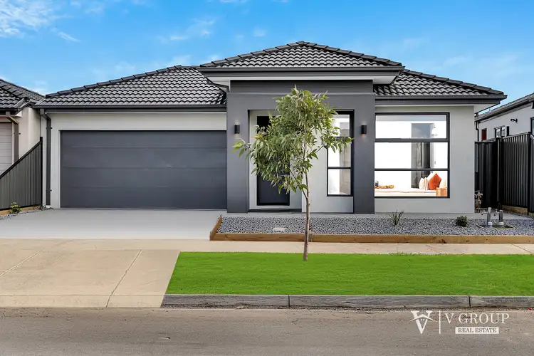 11 Chorilaena Way, Mickleham VIC 3064