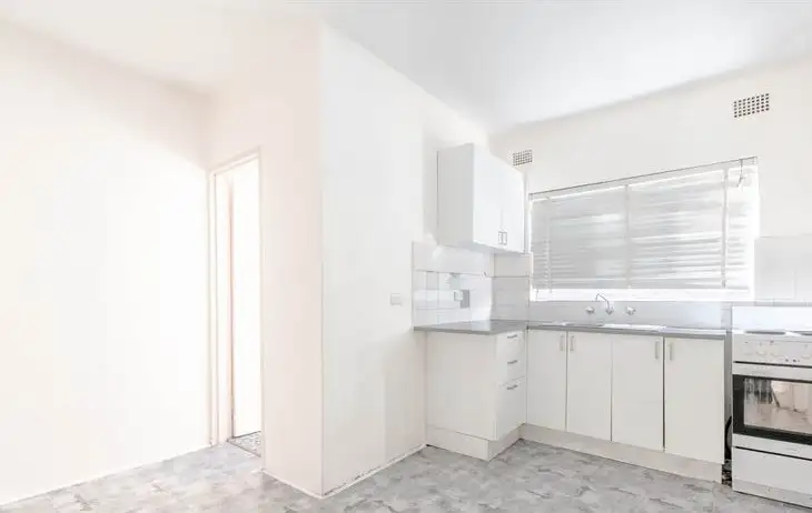 4/4 Boorea Street, Lakemba NSW 2195