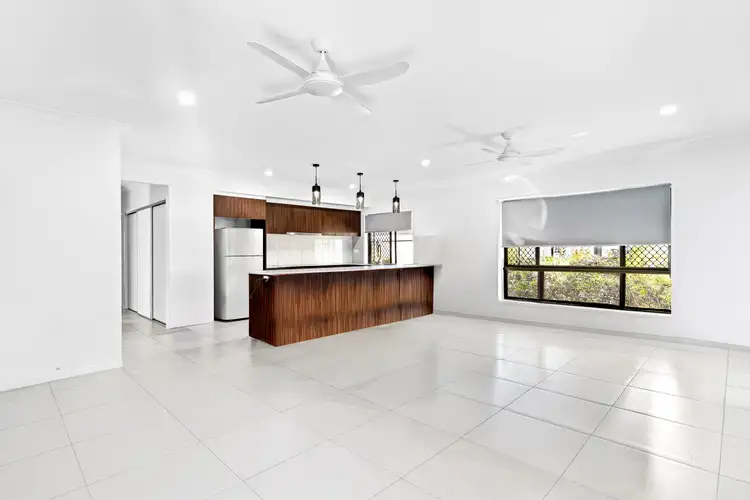 9 Bosky Place, Nambour QLD 4560