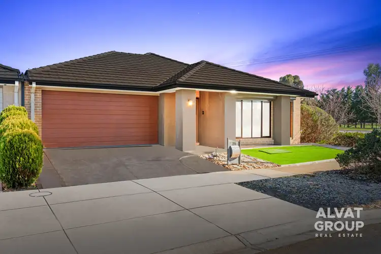 Second view of Homely house listing, 31 Bluebell Drive, Craigieburn VIC 3064