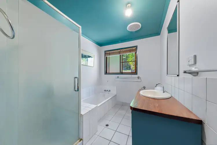 Sixth view of Homely unit listing, 8a Warruga Street, Cannonvale QLD 4802