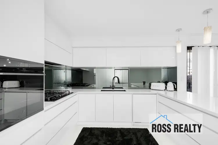 15 Lissadell Terrace, Ellenbrook WA 6069