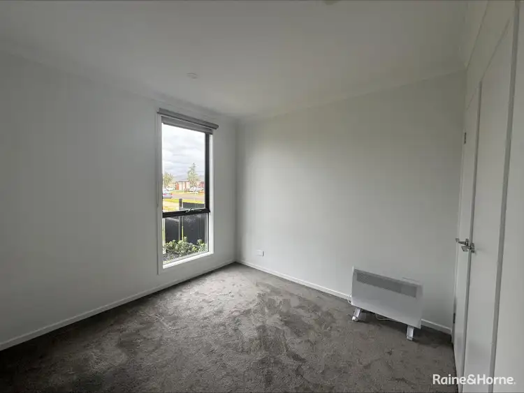 Fourth view of Homely townhouse listing, 3 Glenrothes Street, Strathtulloh VIC 3338