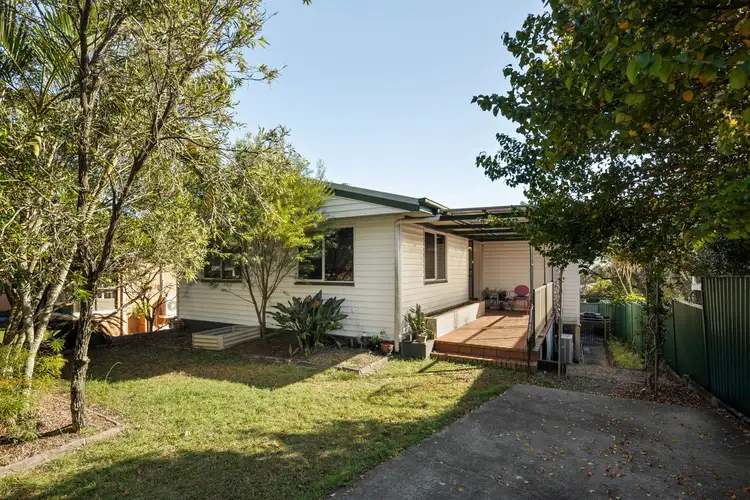 16 Kirkhill Street, Brighton QLD 4017