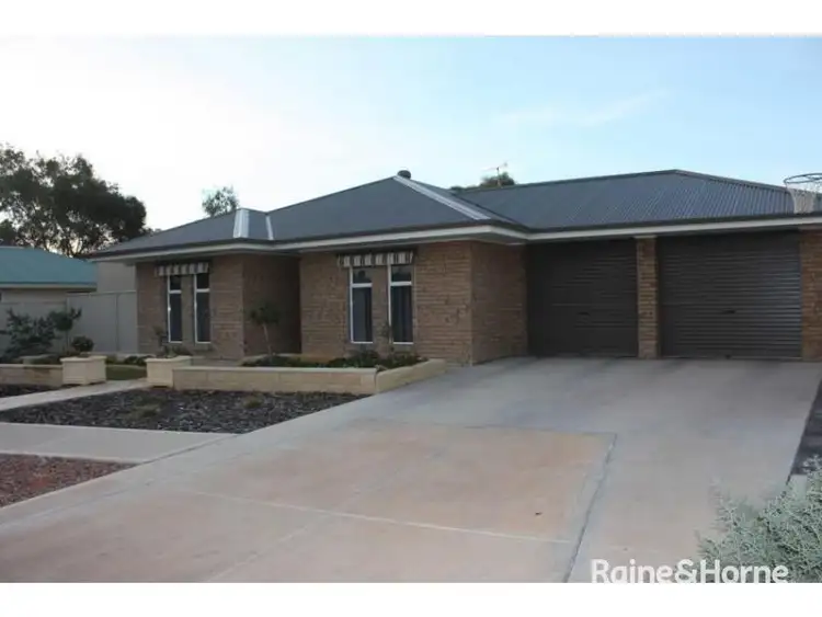 11 Wattle Drive, Roxby Downs SA 5725