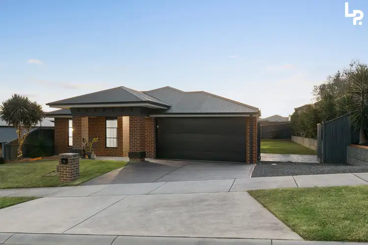 10 Elmside Avenue, Warragul VIC 3820