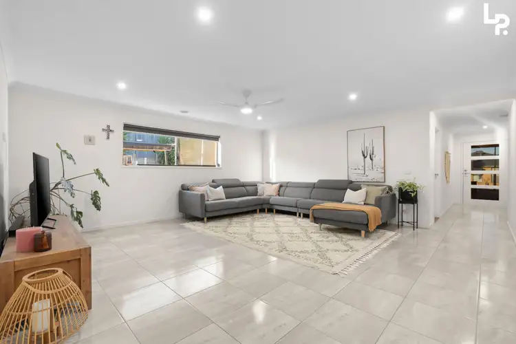 Fifth view of Homely house listing, 10 Elmside Avenue, Warragul VIC 3820
