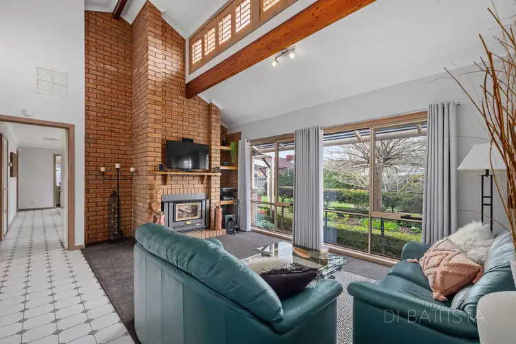 Second view of Homely house listing, 5 Medstead Court, Craigieburn VIC 3064