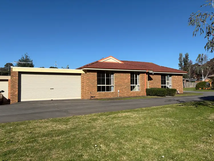 3 Gumleaf Place