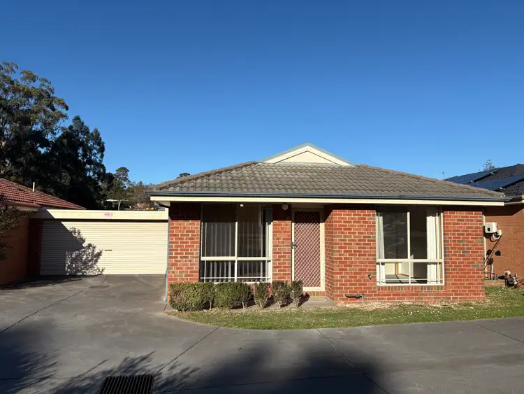 3 Gumleaf Place