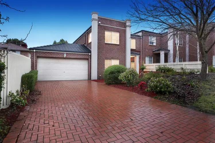 15 Saxonwood drive, Vermont South VIC 3133
