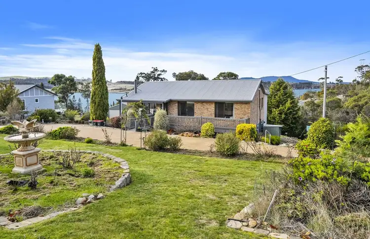 79 Barton Avenue, Triabunna TAS 7190