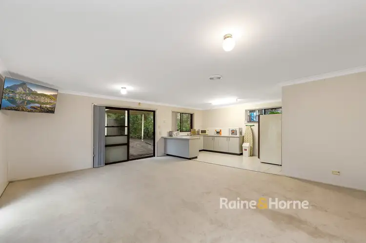 15 Kooronya Road