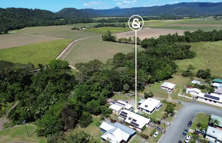 7 Ingles Street, Mossman QLD 4873