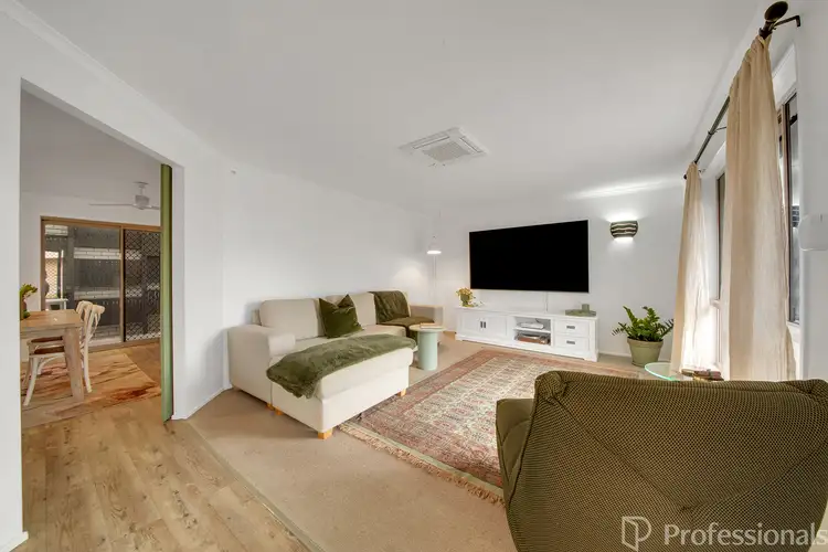 Second view of Homely house listing, 3 Weatherly Court, Clinton QLD 4680
